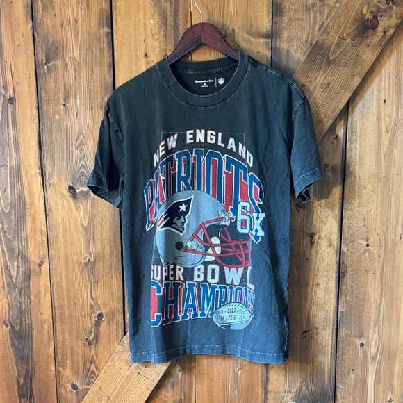 Abercrombie & Fitch Gray NFL T-Shirt - Picture 1 of 3